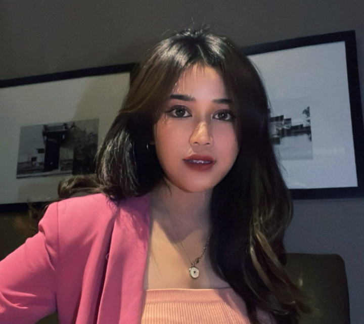 Putus dari Julian Jacob, Brisia Jodie Tebar Pesona ke El Rumi: Kamu Tipe Aku Banget!