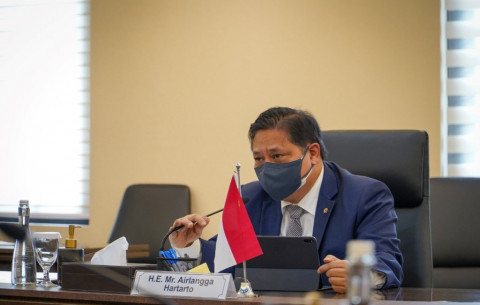Maintain Awareness of Climate Change Impacts to Secure Indonesias GDP: Minister