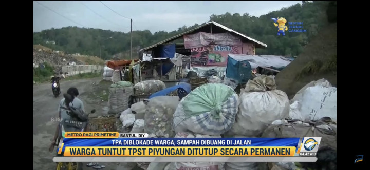 Air Sumur Tercemar, Warga Blokade Tempat Pembuangan Sampah Terakhir