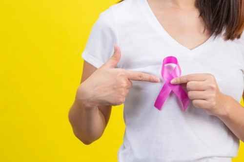 Tiap tahun kasus kanker payudara terus meningkat dan semakin mengkhawatirkan, terutama di negara-negara Asia. (Foto: Ilustrasi. Dok. Freepik.com)
