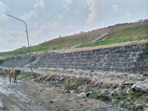 Gunungan Sampah TPST Piyungan Dibuat Terasering