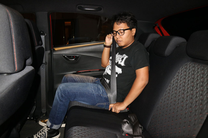 Duduk Di Jok depan & Belakang Sama Saja Bahayanya, Pakai <i>Seatbelt</i>