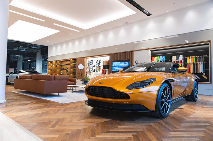 Aston Martin Diambang Kebangkrutan, Utangya Sampai Rp17 T