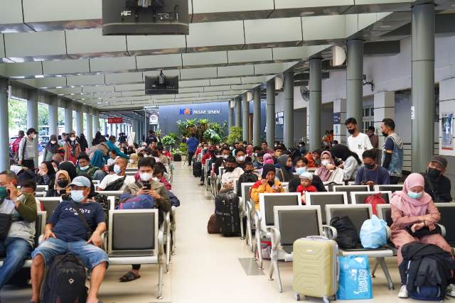 448 Ribu Pemudik KA Tiba di Jakarta usai Lebaran