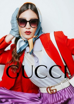 7 Gaya Fashion Selebgram Ikutan Gucci Challange, Pakai Tali Rafia hingga Mantel Plastik