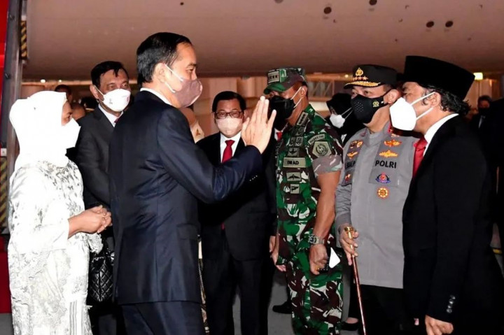 Momen Jokowi Tiba di Indonesia Usai Kunjungan Kerja ke AS