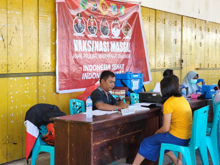 Tuntaskan Pandemi, BIN Gencar Vaksinasi di 10 Wilayah Papua Barat