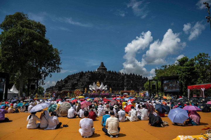 Perayaan Waisak 2022 di Candi Borobudur Berlangsung Khidmat