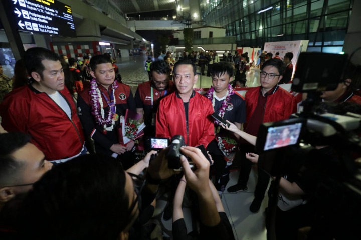 Kepulangan Timnas Free Fire Disambut Jajaran PBESI