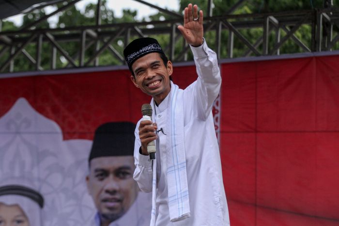 Dideportasi Tanpa Alasan, Ustaz Abdul Somad Pertanyakan Ini