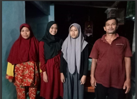 Kisah Sukamdi, Buruh Serabutan yang 2 Putrinya Raih Beasiswa di UNY