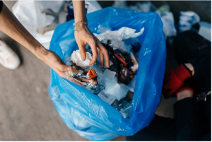Mengedukasi Keluarga akan Pentingnya Pemilahan dan Pengolahan Sampah