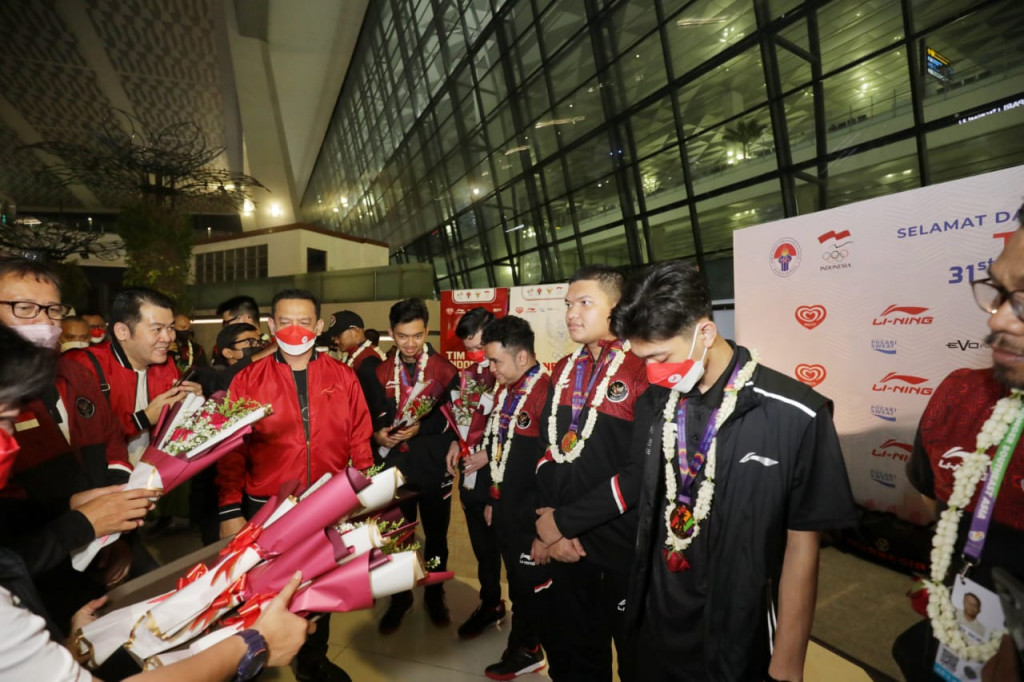 Suasana penyambutan tim esports Indonesia di Bandara Soekarna-Hatta. (Foto: Istimewa)