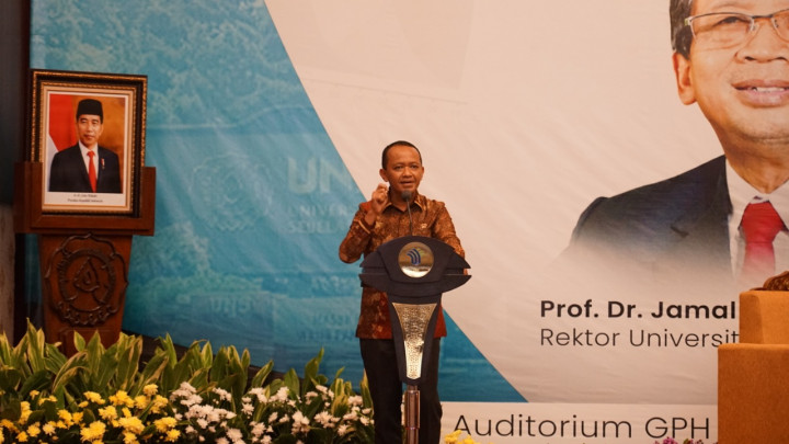 Berjualan Kue Hingga Jadi Kondektur, Menteri Investasi: Saya Dulu 'Konglomelarat'