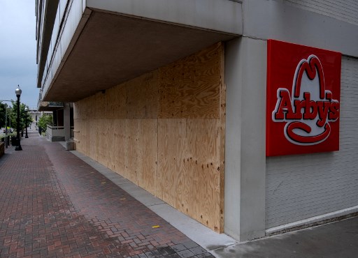 Manajer Restoran AS Diduga Buang Air Kecil di Minuman Anak-anak