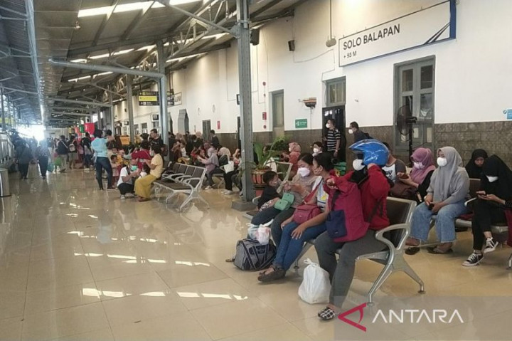 KRL Yogya-Solo Tambah Kapasitas Penumpang hingga 80%