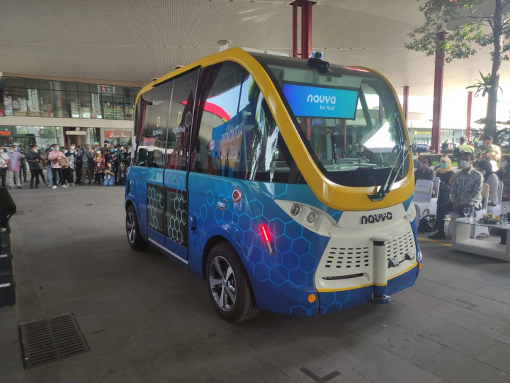 Mobil Tanpa Pengemudi Pertama di Indonesia Meluncur di Tangerang