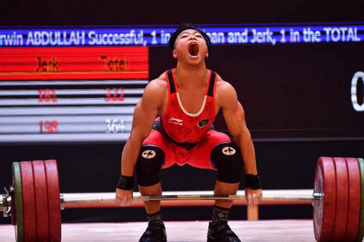 Mantap! Lifter Rahmat Erwin Abdullah Pertahankan Emas SEA Games