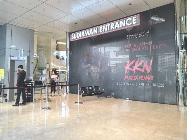 NCT Dream Main ke Wahana Misteri <i>KKN di Desa Penari</i>, Badarawuhi Jadi <i>Trending</i>