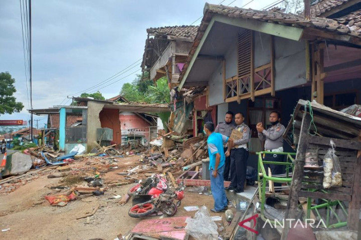 Bus Tabrak Rumah di Ciamis Diduga Akibat Rem Blong