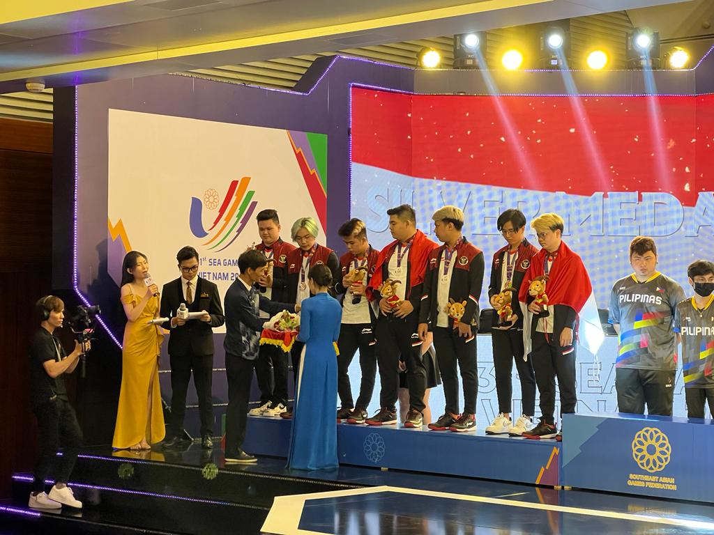 Timnas MLBB Indonesia sumbang medali perak di SEA Games Vietnam 2021