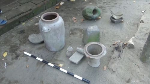 Warga Jombang Temukan Puluhan Perabotan Peninggalan Majapahit