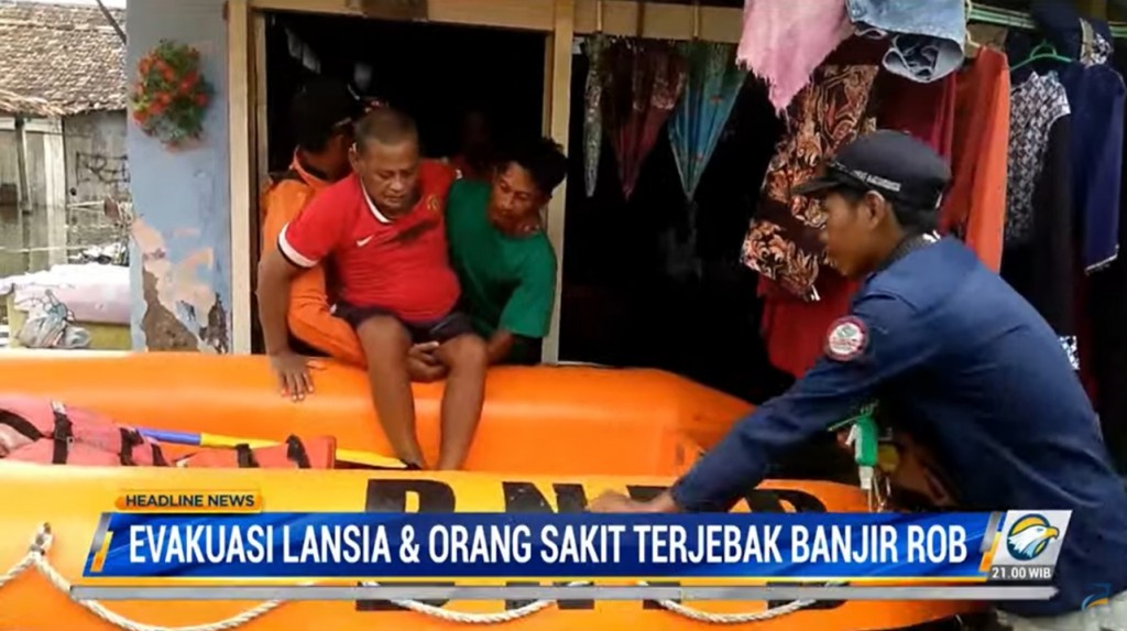 https://www.medcom.id/nasional/daerah/JKR31EQN-listrik-di-area-terdampak-banjir-rob-semarang-diputus-sementara