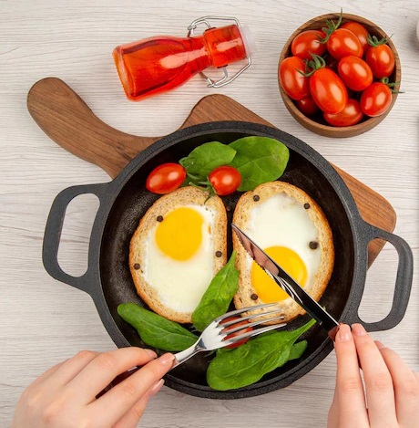 Telur kaya akan vitamin B6 dan B12, folat serta kolin yang dapat meningkatkan daya ingat. (Foto: Ilustrasi. Dok. Freepik.com)