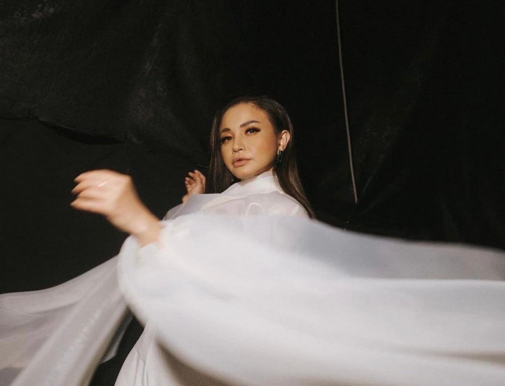 Rossa Diet Jelang Konser Tunggal