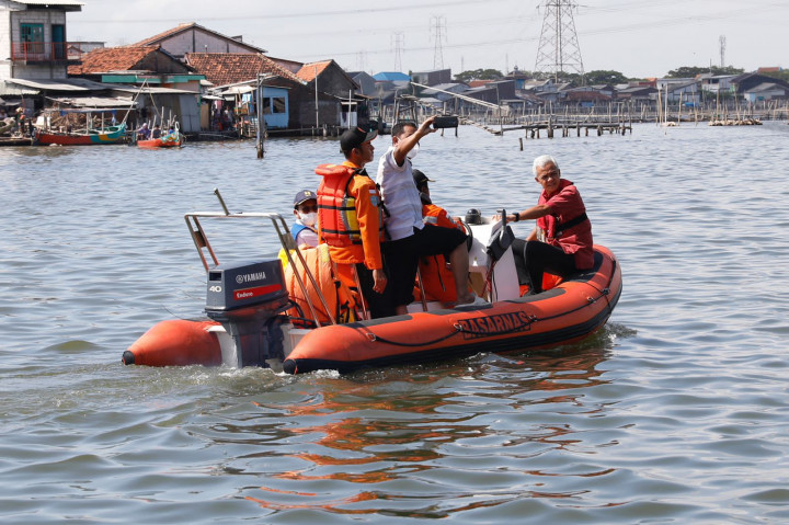 Ganjar Siapkan Penanganan Jangka Panjang Banjir Rob