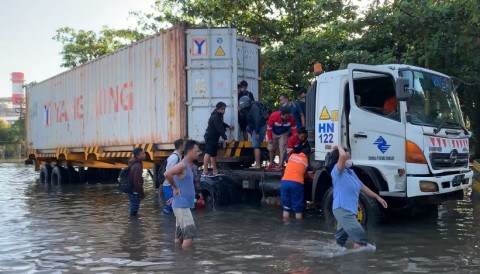 Semarang Terdampak Banjir Rob Terparah di Jateng
