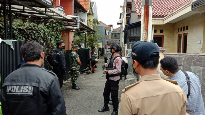 Benda Dicurigai Bom Gegerkan Warga Antapani Bandung