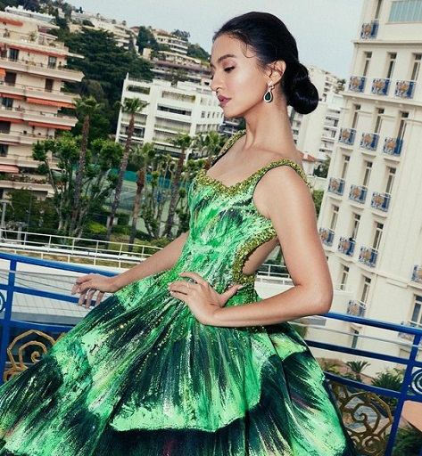 Tampilan Raline di hari pertama Festival Film Cannes 2022. (Foto: Dok. Instagram/@ralineshah)
