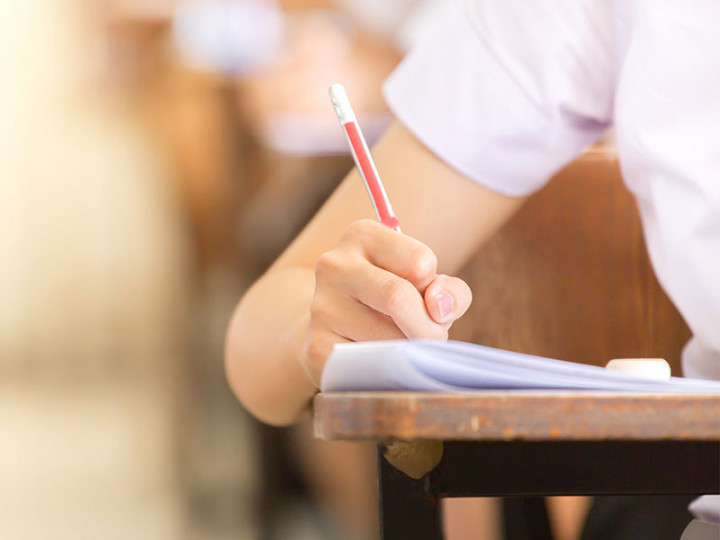 Memfasilitasi Edukasi Investasi Cerdas di Era Digital 4.0