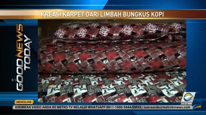 Kreasi Karpet dari Limbah Bungkus Kopi