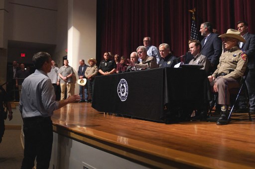 Politikus Partai Demokrat Salahkan Gubernur Texas Terkait Penembakan Massal