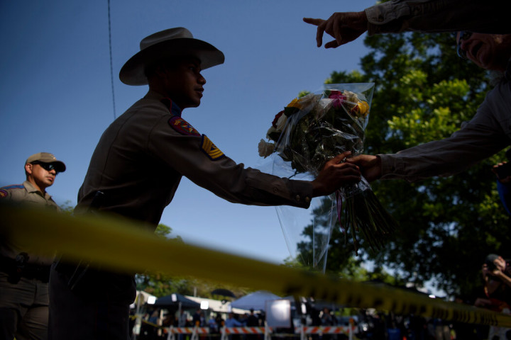 Pemuda Bersenjata Lain Ditangkap Polisi Usai Penembakan Massal di Texas