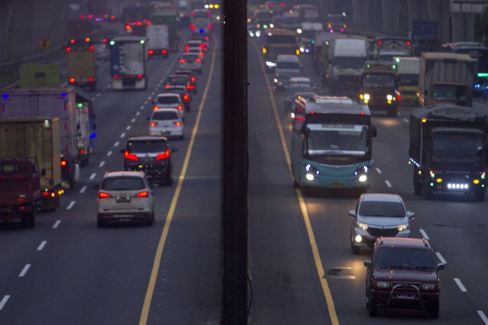 Antisipasi Kepadatan Lalin, <i>Contraflow</i> Bakal Diterapkan di Tol Japek
