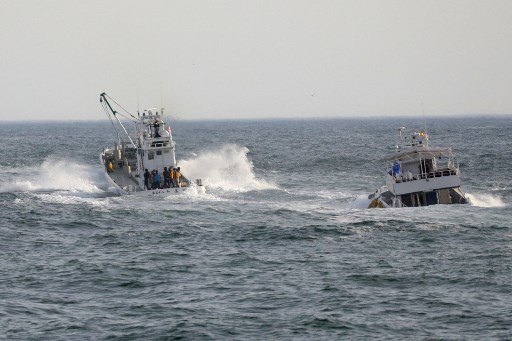 4 Jam Terombang-ambing di Selat Malaka, 3 Nelayan Berhasil Diselamatkan