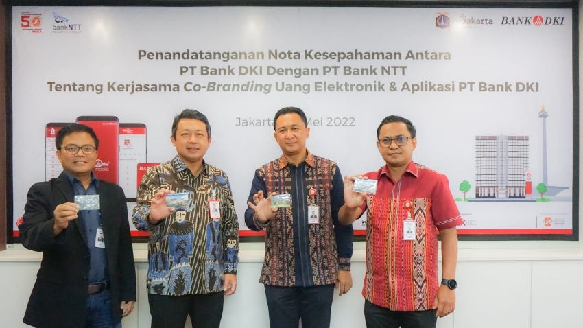 Bank DKI dan Bank NTT berkolaborasi dengan menandatangani Nota Kesepahaman (MoU) pembayaran digital melalui co-branding uang elektronik dan aplikasi digital.