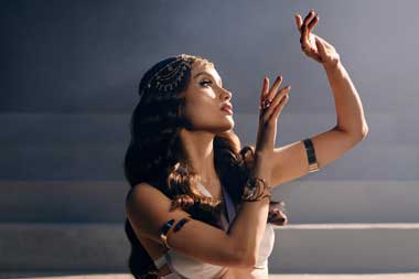 Cinta Laura Ajak Perempuan untuk Kuat Saat Putus Cinta