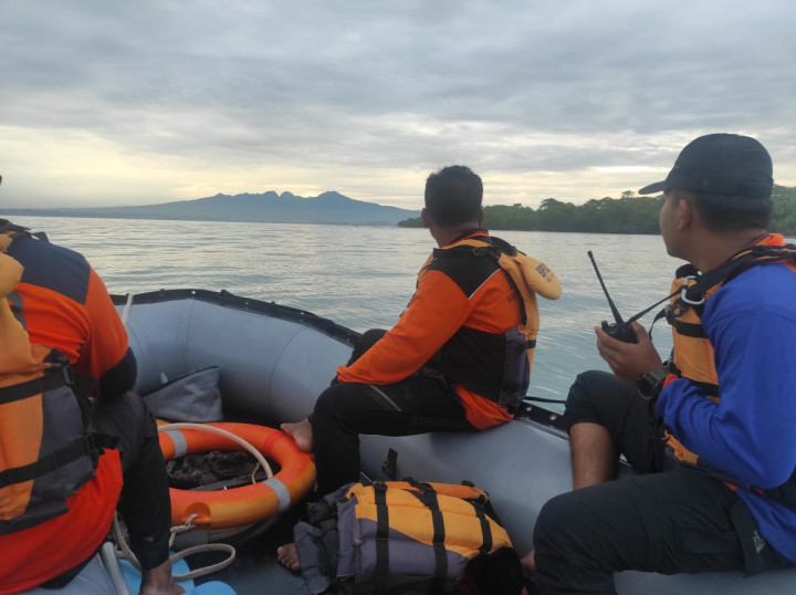 2 Pemancing dengan Perahu Kecil Hilang di Laut Jepara