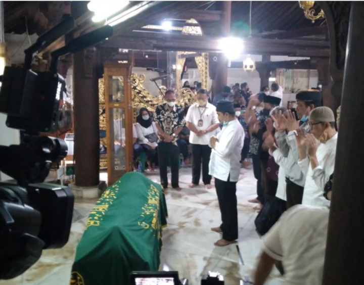 Jenazah Buya Syafii Disalatkan Secara Bergelombang