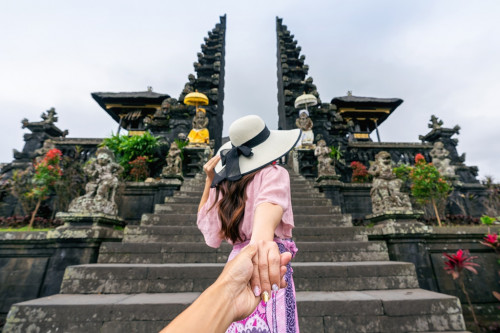 Anda bisa honeymoon ke Bali dengan berbagai tempat wisata yang eksotis dan nuansa romantis (Foto:Freepik)