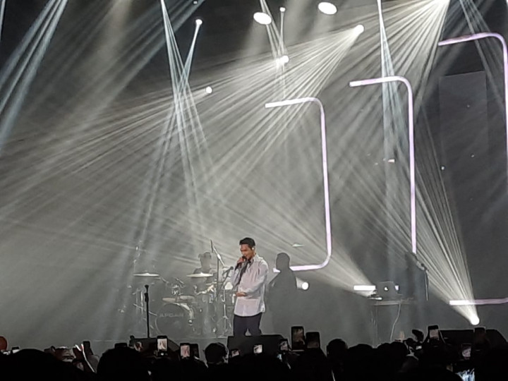 Afgan Terharu Manggung Lagi di Java Jazz, Vanesha Prescilia Naik ke Panggung