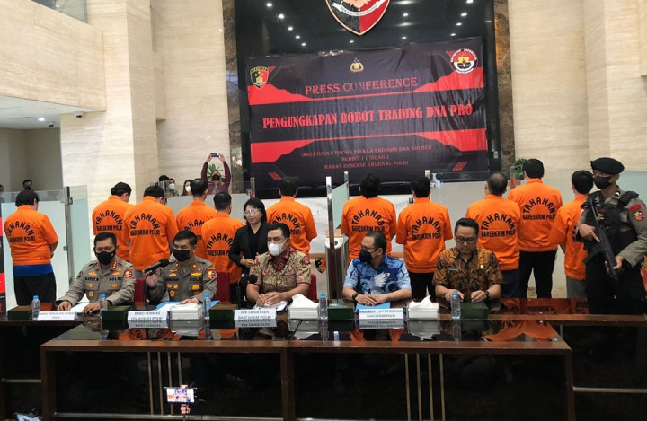 Berkas Perkara 7 Tersangka DNA Pro Dilimpahkan ke Kejaksaan