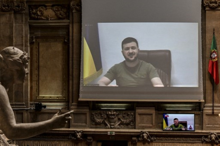 Zelensky Akan Cari Lebih Banyak Bantuan dari Eropa