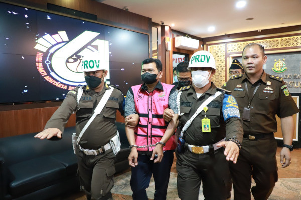 Manajer PT Meraseti Logistik Indonesia Jadi Tersangka Korupsi Impor Baja