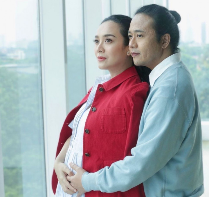 Alami Pengentalan Darah Kala Hamil, Dhea Ananda Disuntik Ariel Setiap Hari