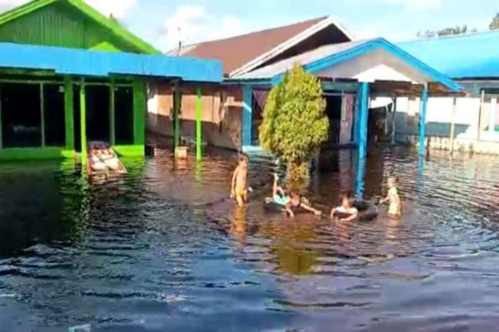 Korban Banjir di Kotim Butuh Bantuan Air Bersih
